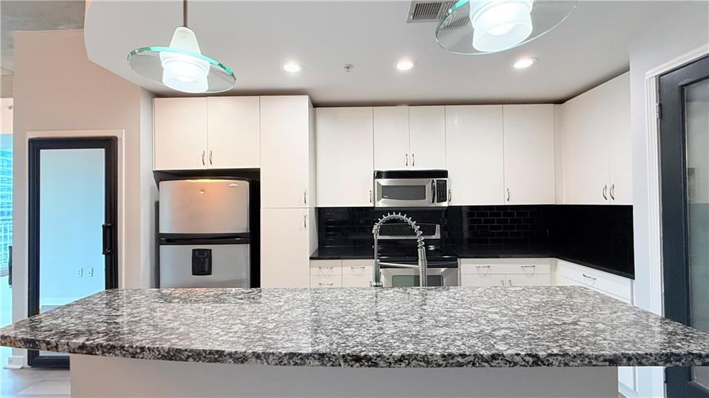 860 Peachtree Street NE Unit 2010