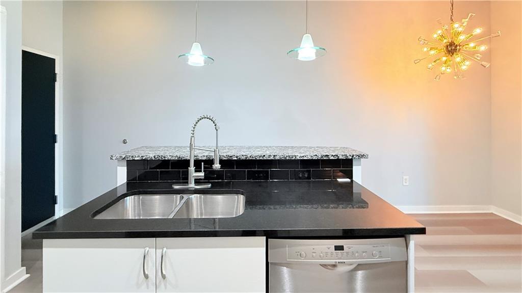 860 Peachtree Street NE Unit 2010