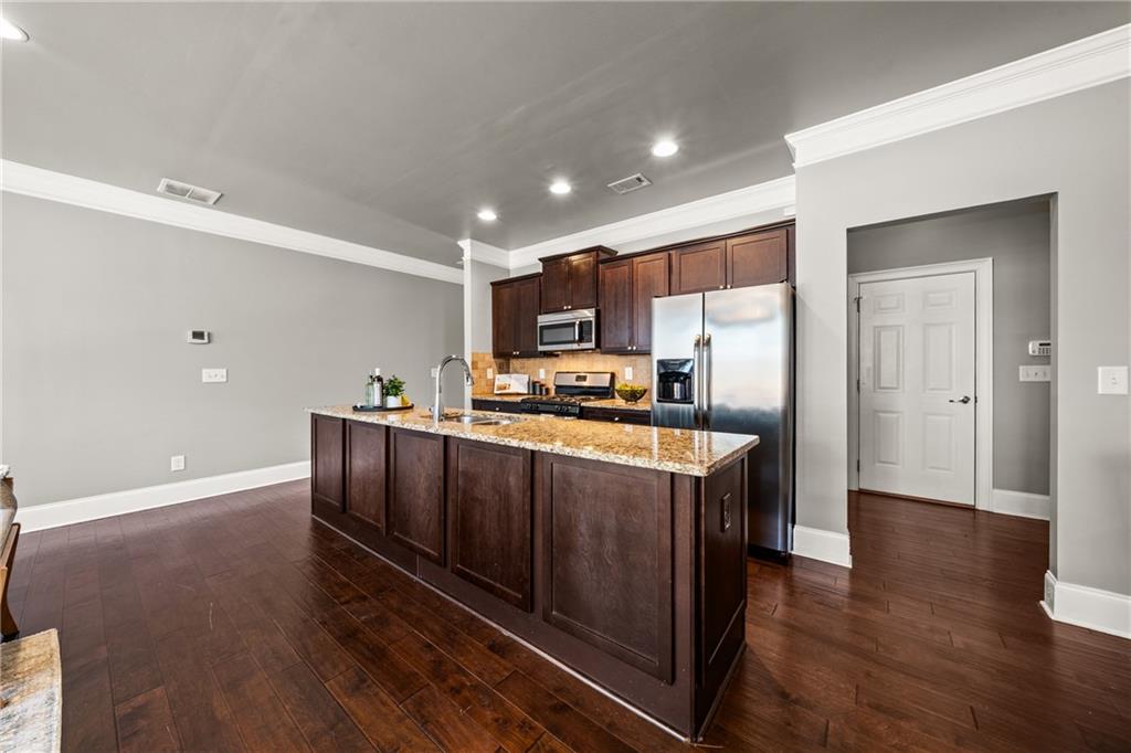 2854 Jordan Oaks Lane Unit 8