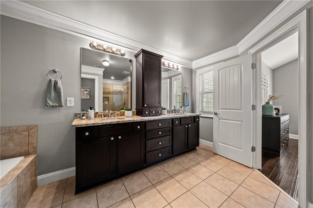 2854 Jordan Oaks Lane Unit 8