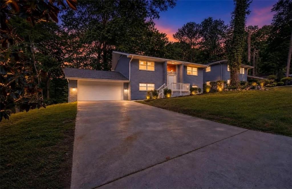 495 Larchmont Circle NW