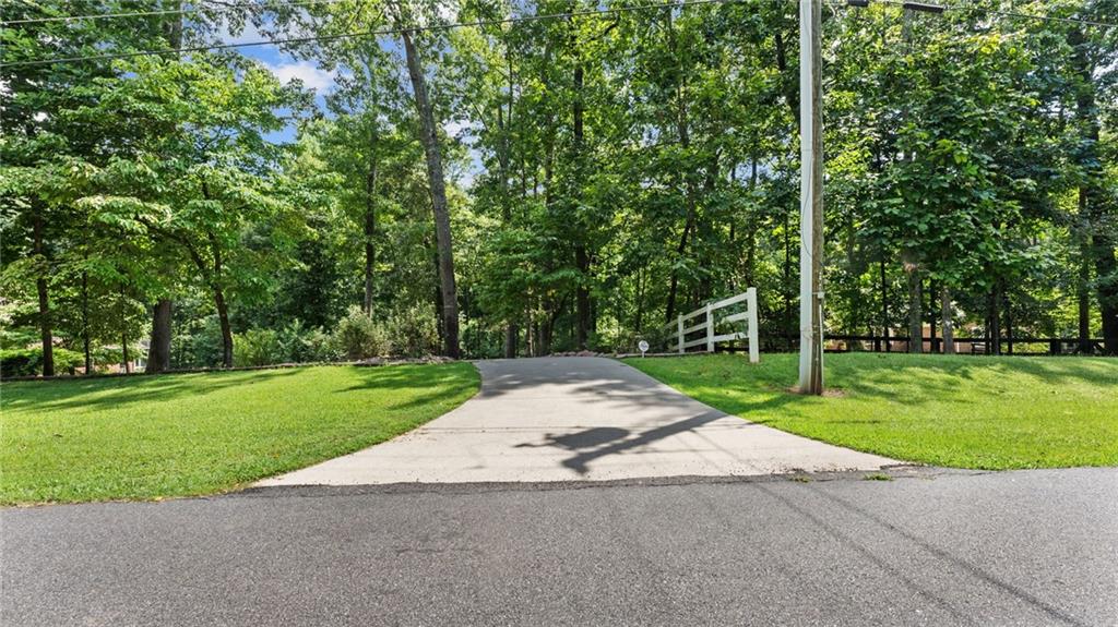 7725 Appaloosa Trail