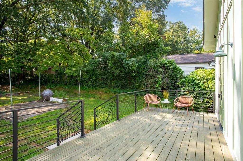 133 Arcadia Circle NW