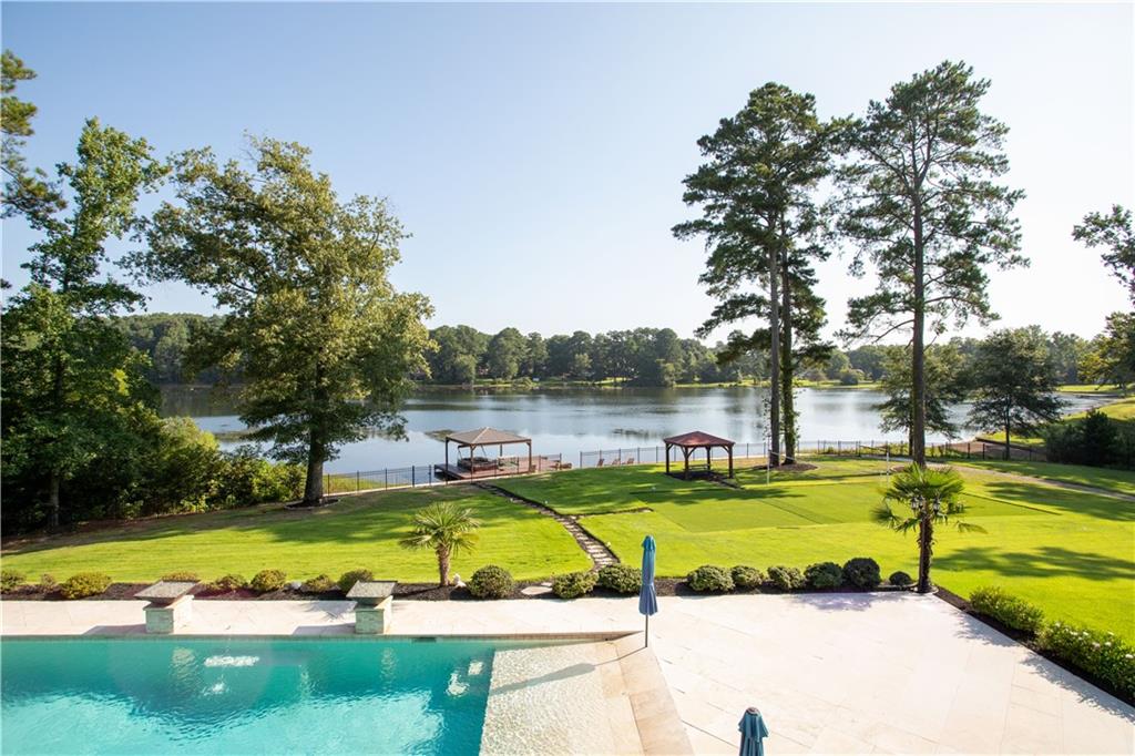 3621 Herren Drive SW