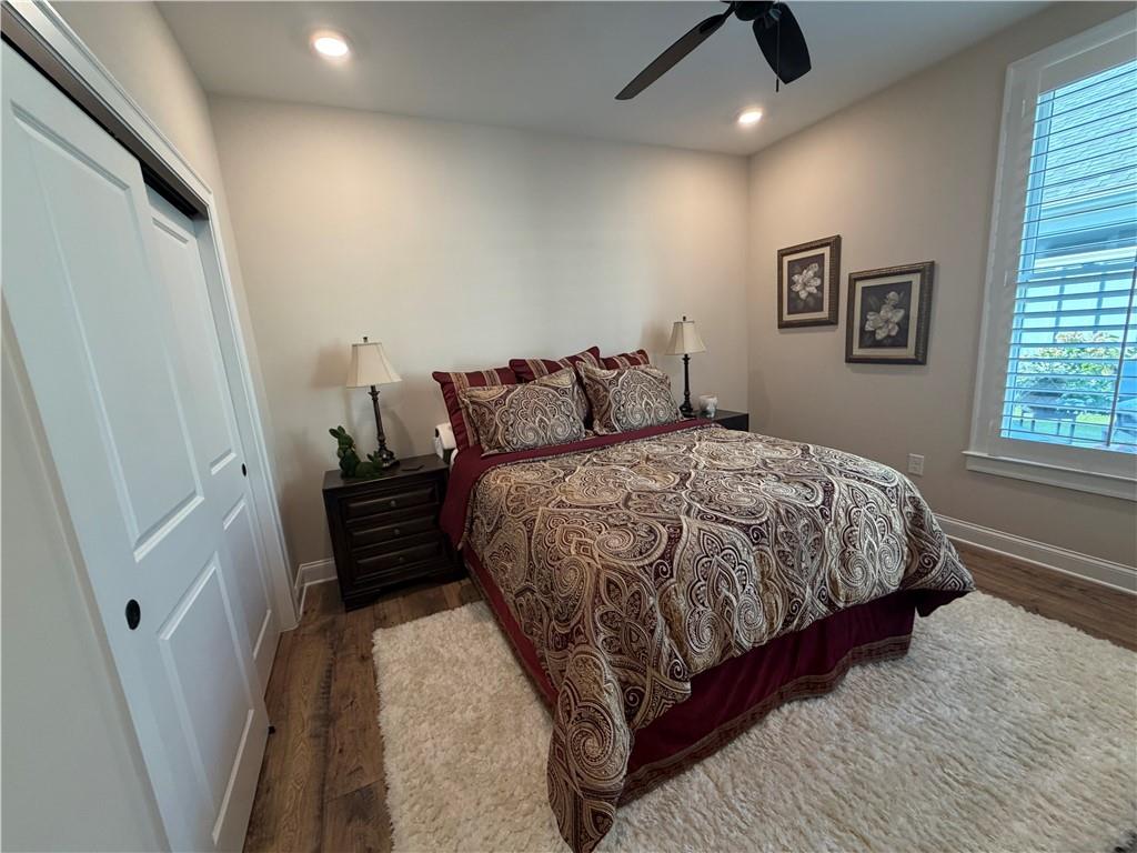 3337 Fishpond Circle