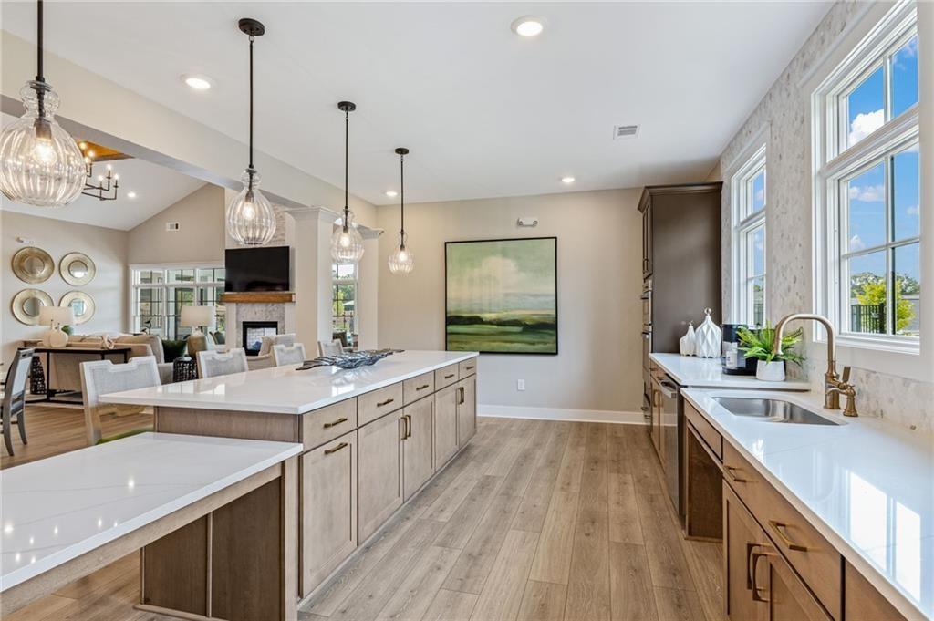 3337 Fishpond Circle