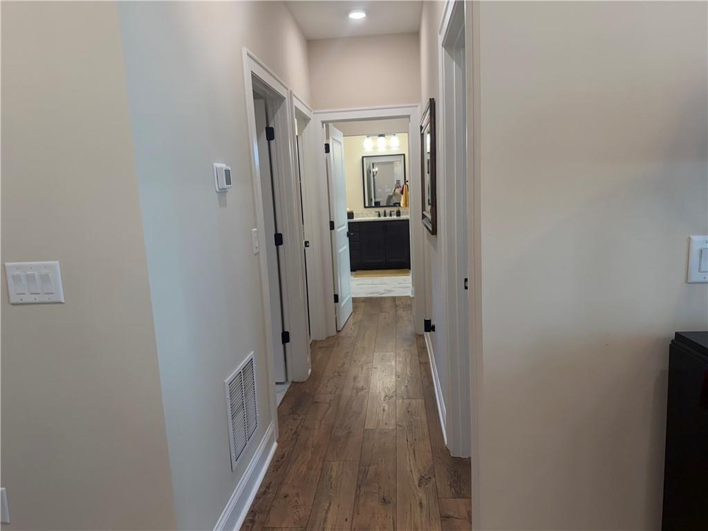 3337 Fishpond Circle