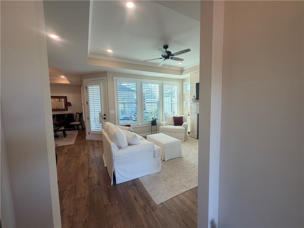 3337 Fishpond Circle