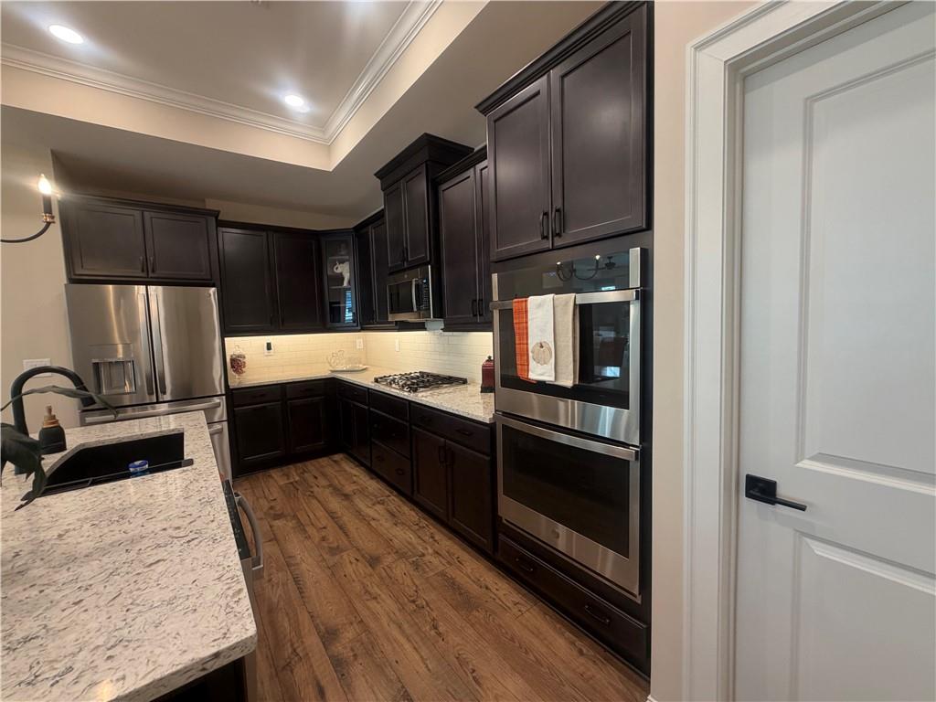 3337 Fishpond Circle