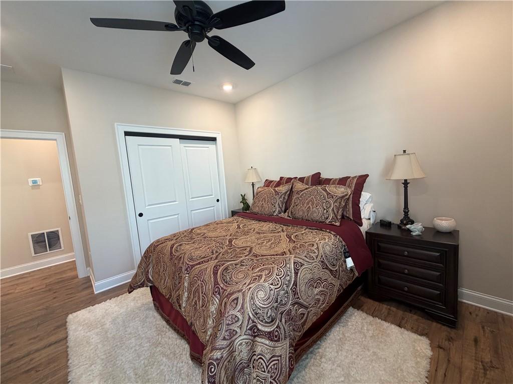 3337 Fishpond Circle