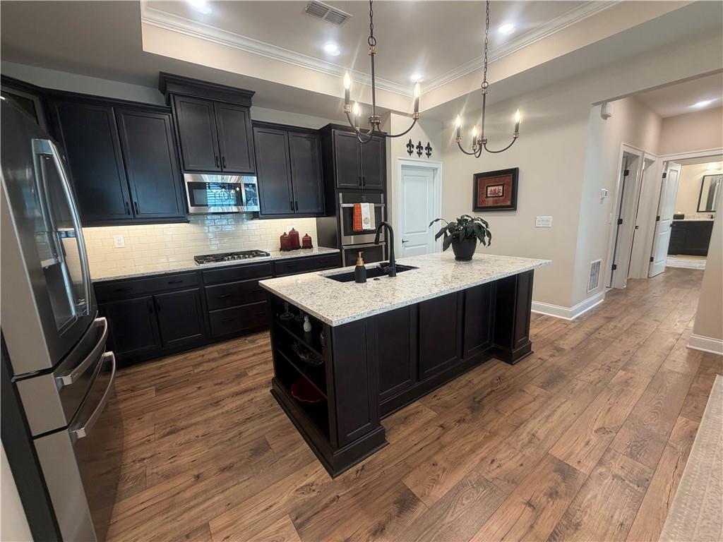3337 Fishpond Circle