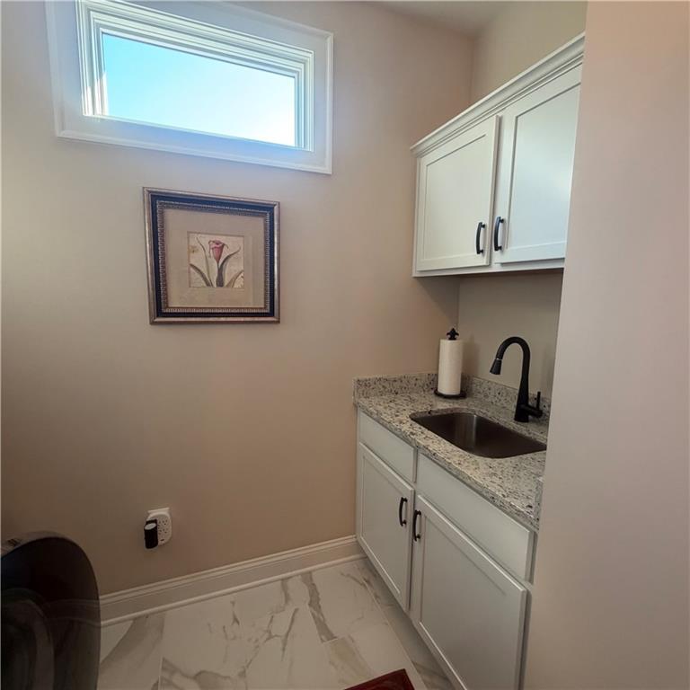 3337 Fishpond Circle