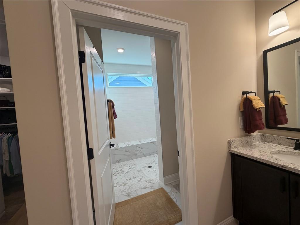 3337 Fishpond Circle