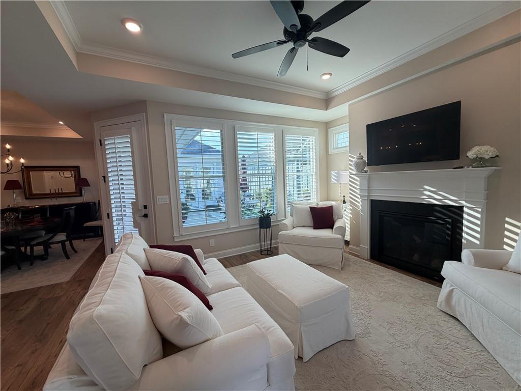 3337 Fishpond Circle