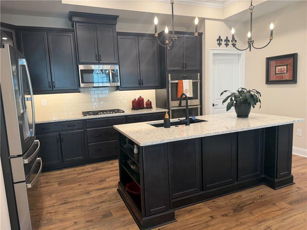 3337 Fishpond Circle