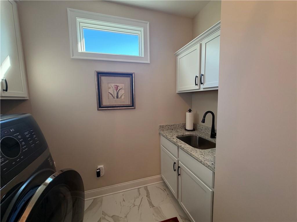 3337 Fishpond Circle