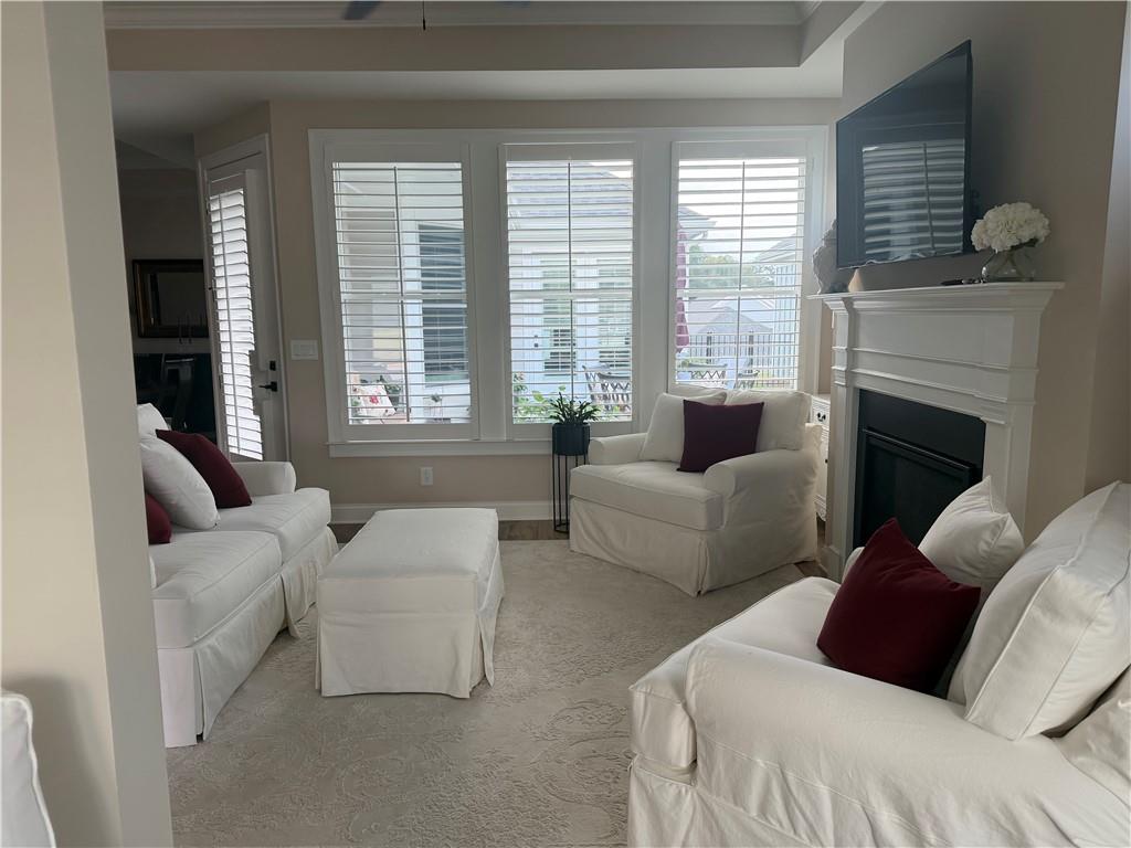3337 Fishpond Circle