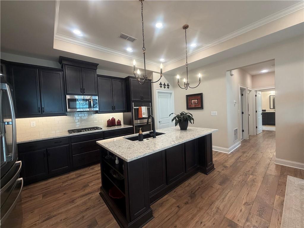 3337 Fishpond Circle