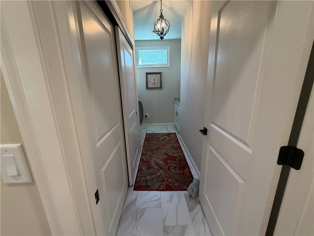 3337 Fishpond Circle