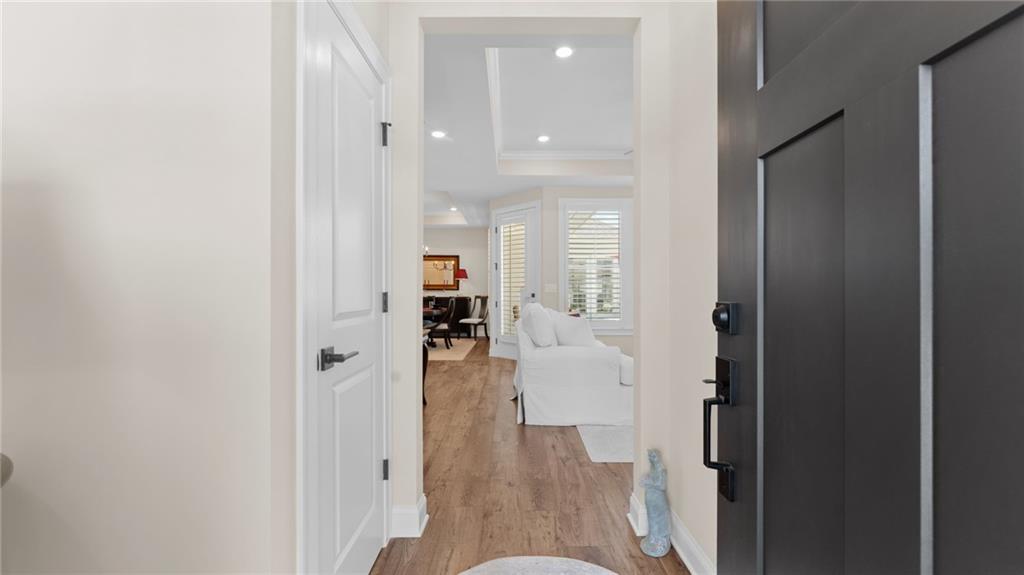 3337 Fishpond Circle