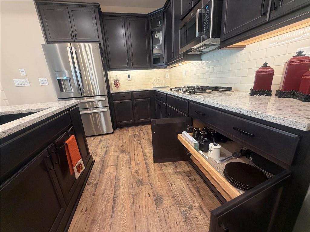 3337 Fishpond Circle