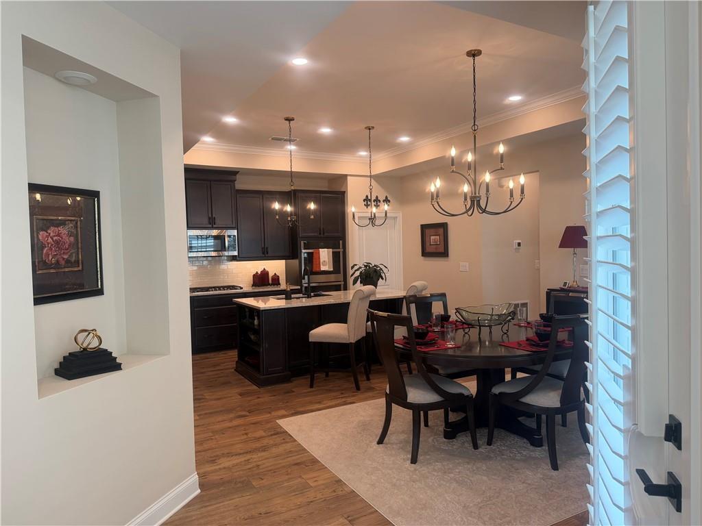 3337 Fishpond Circle