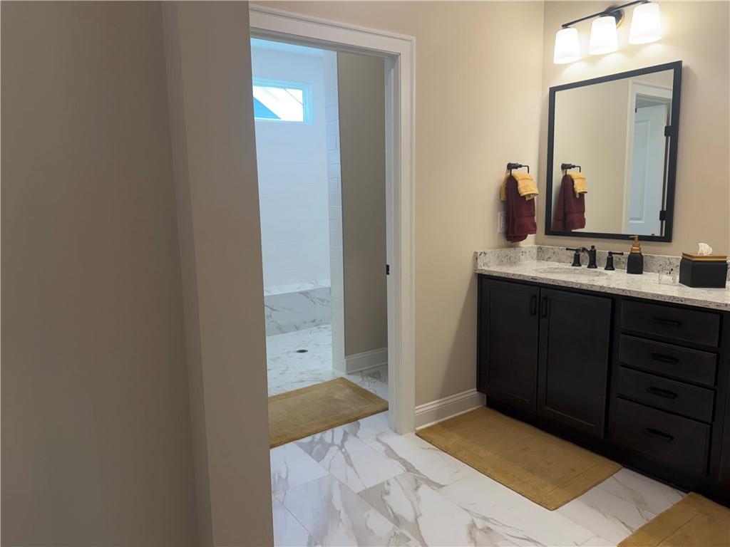 3337 Fishpond Circle