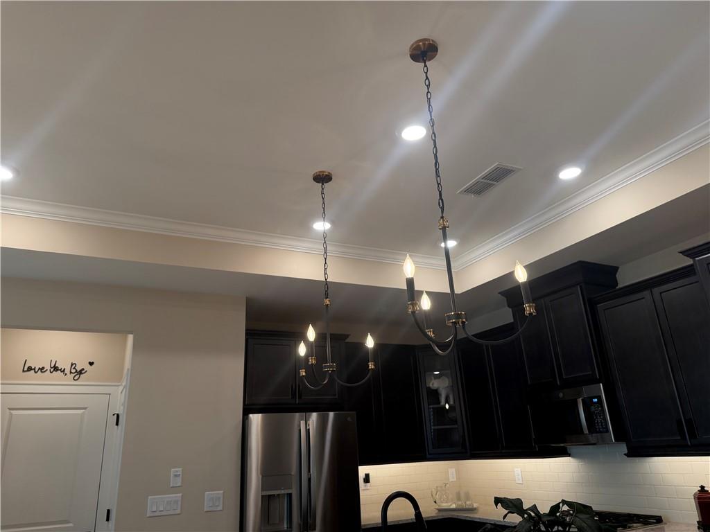 3337 Fishpond Circle