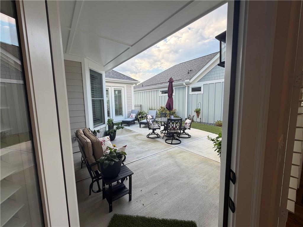 3337 Fishpond Circle