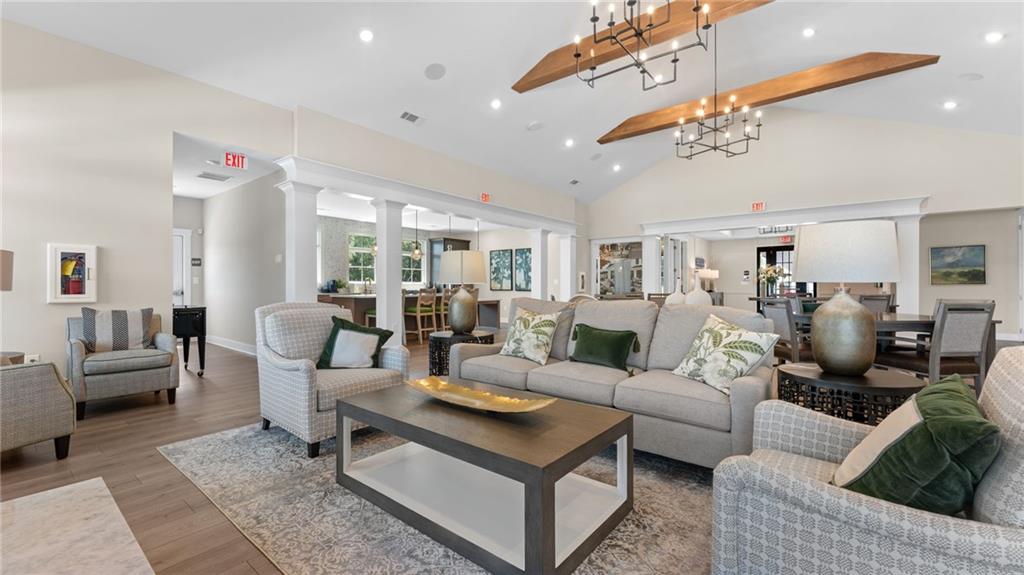 3337 Fishpond Circle