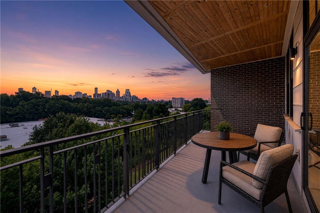675 Drewry Street NE Unit 402