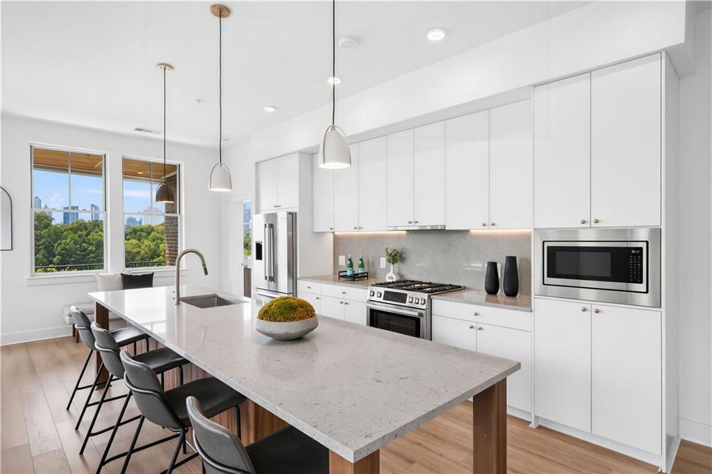 675 Drewry Street NE Unit 402