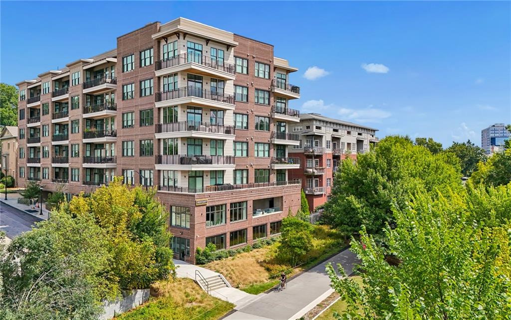 675 Drewry Street NE Unit 402