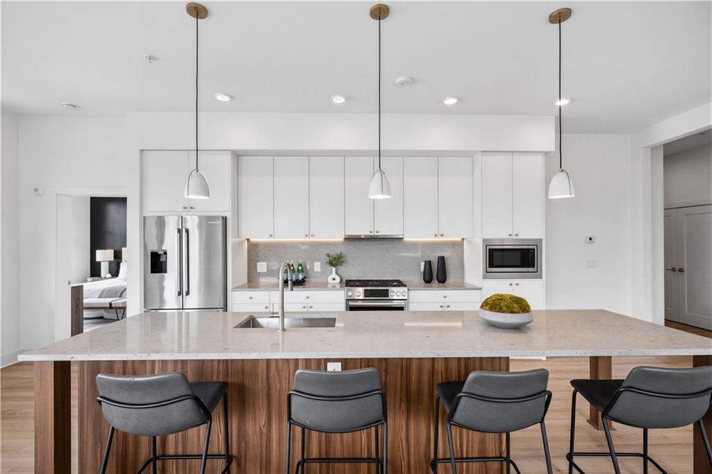 675 Drewry Street NE Unit 402