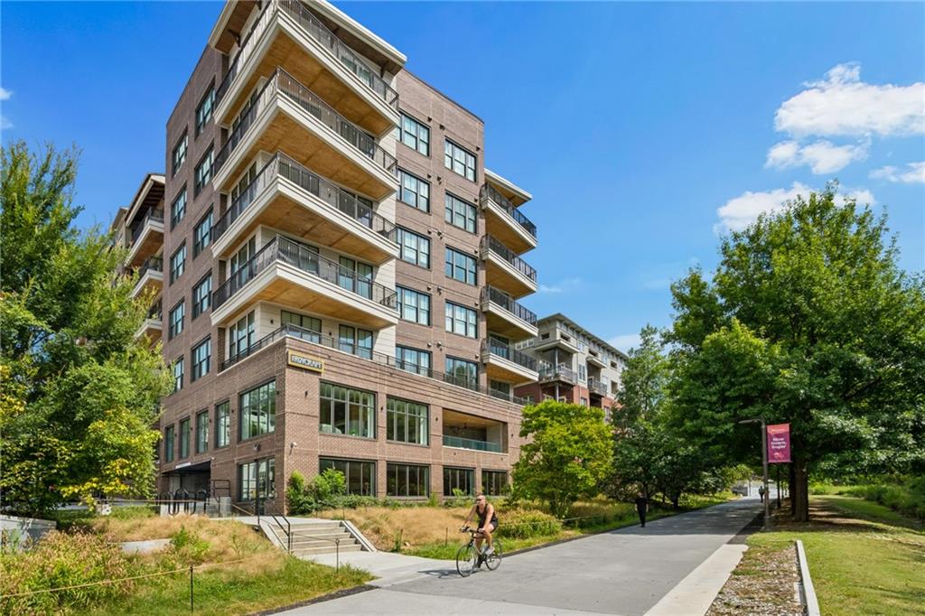675 Drewry Street NE Unit 402