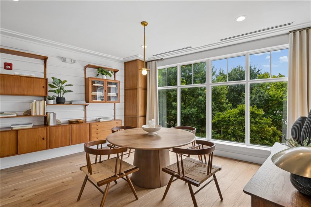 675 Drewry Street NE Unit 402