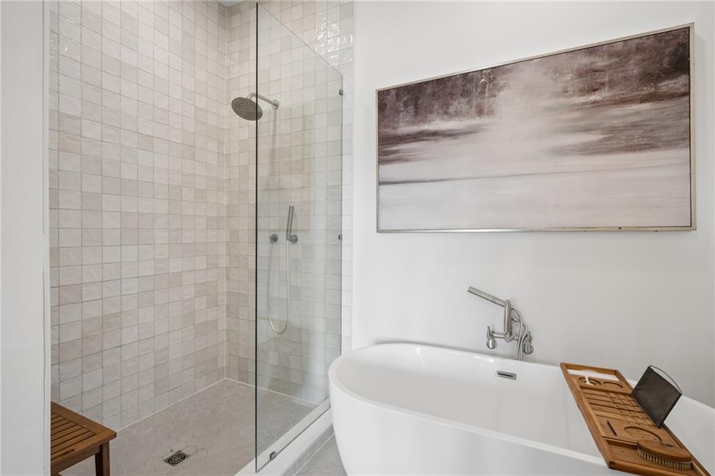 675 Drewry Street NE Unit 402