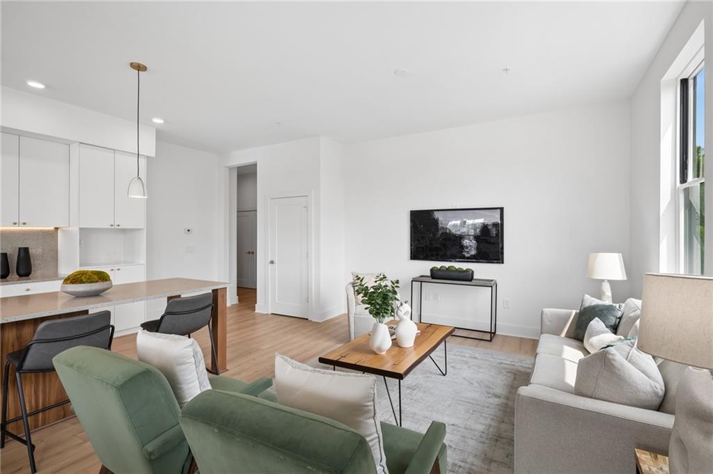 675 Drewry Street NE Unit 402