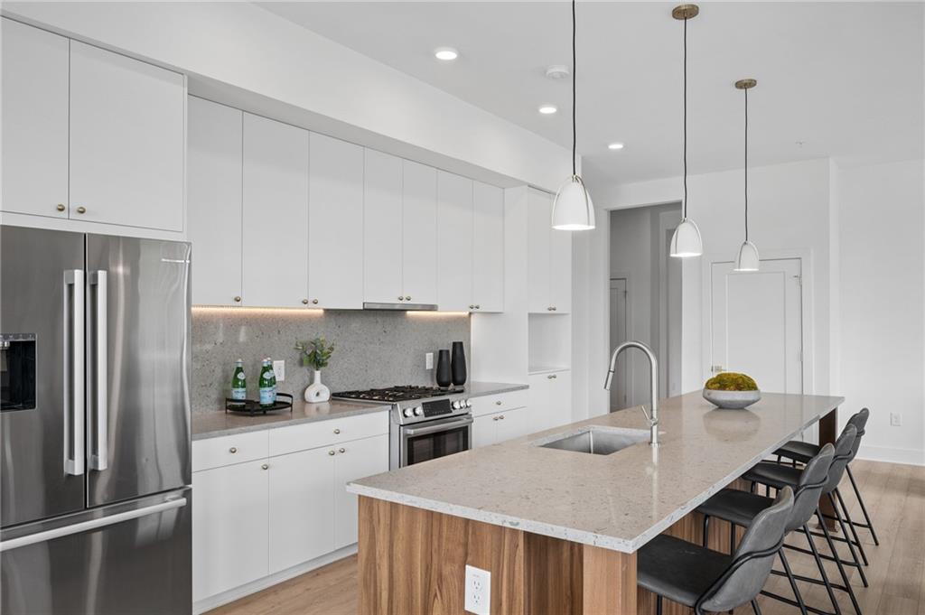 675 Drewry Street NE Unit 402