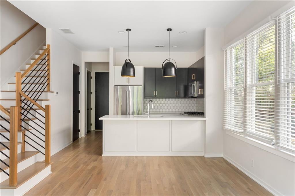 454 Calhoun Street NW