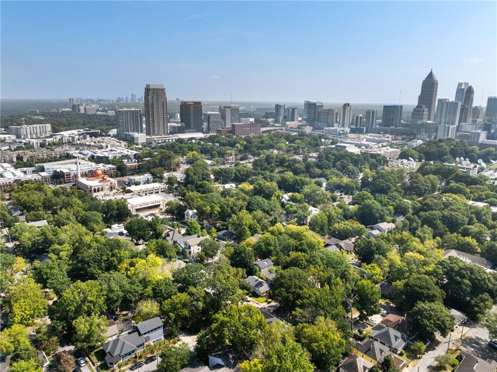 454 Calhoun Street NW