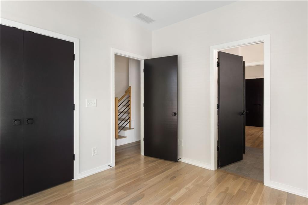 454 Calhoun Street NW