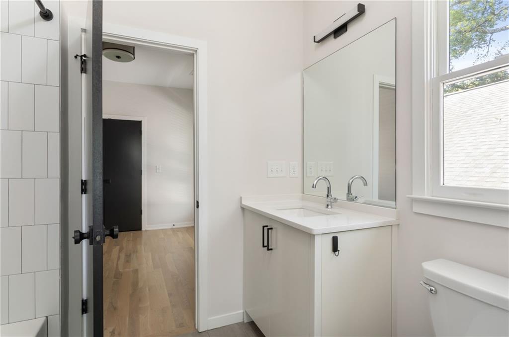 454 Calhoun Street NW