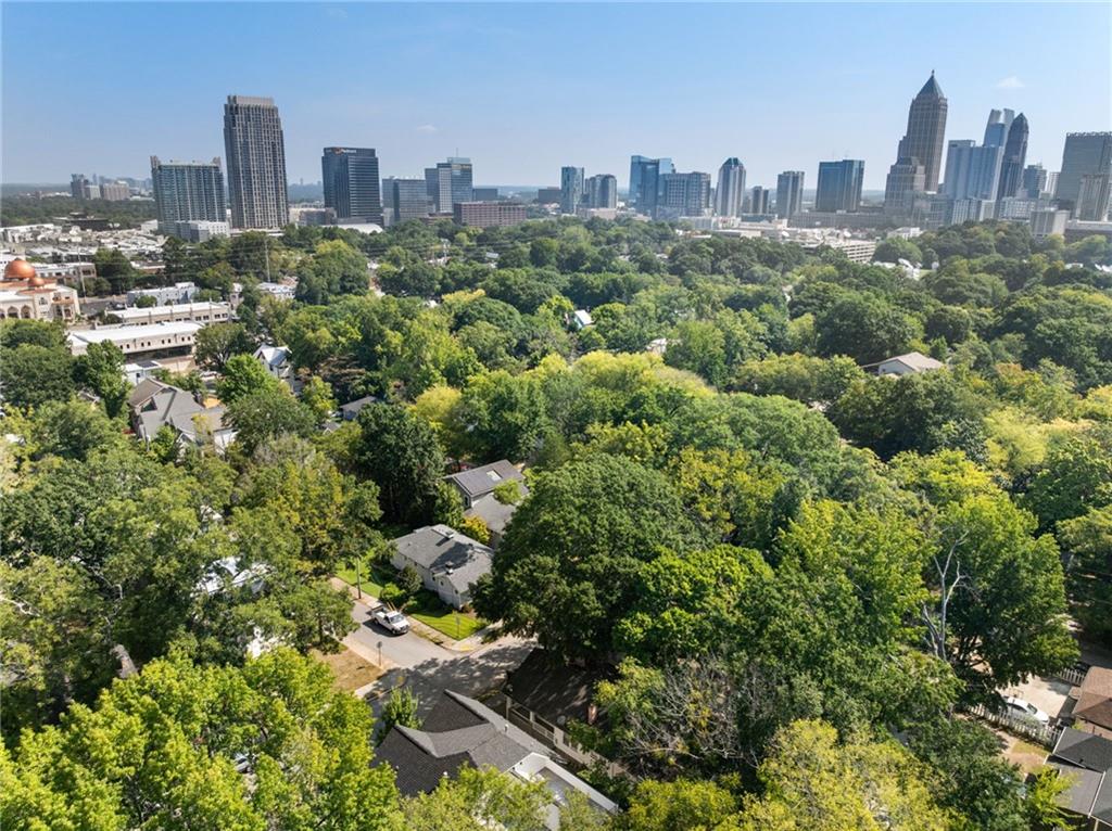 454 Calhoun Street NW