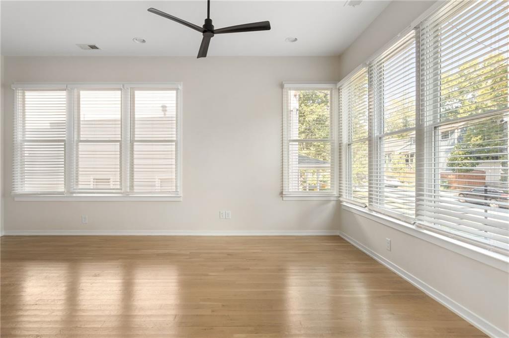 454 Calhoun Street NW
