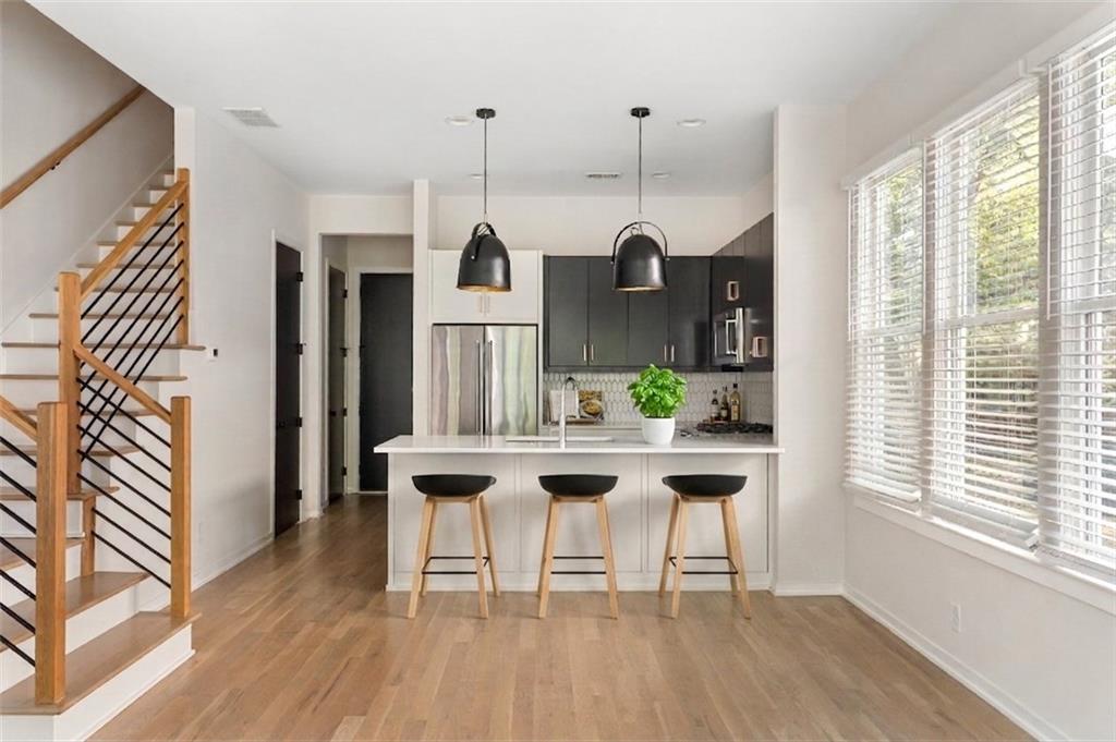 454 Calhoun Street NW
