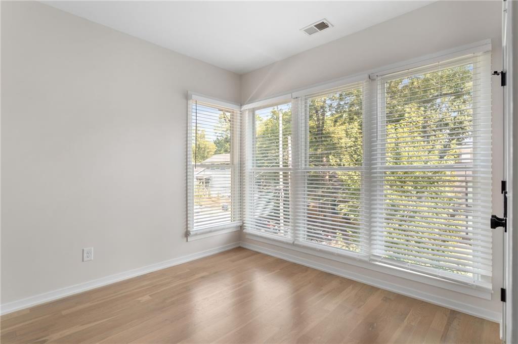 454 Calhoun Street NW