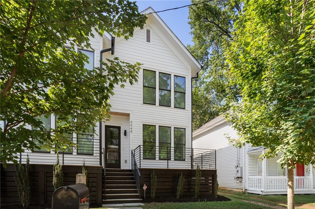 454 Calhoun Street NW