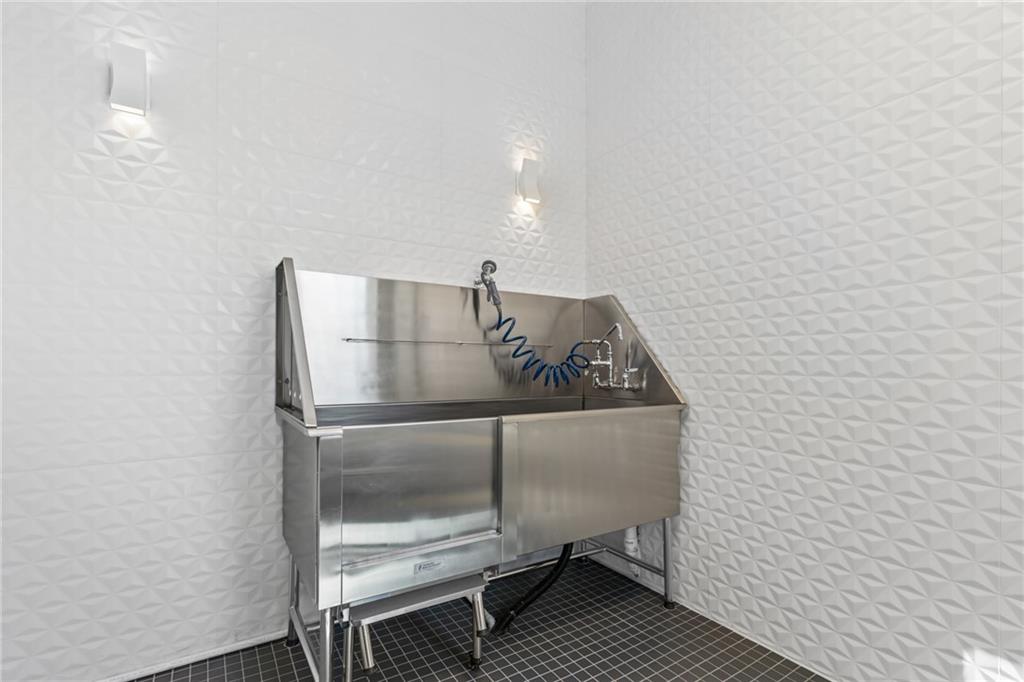 775 Juniper Street NE Unit 227