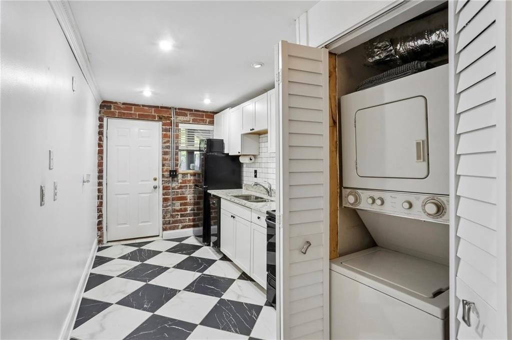 24 Daniel Street Unit 6